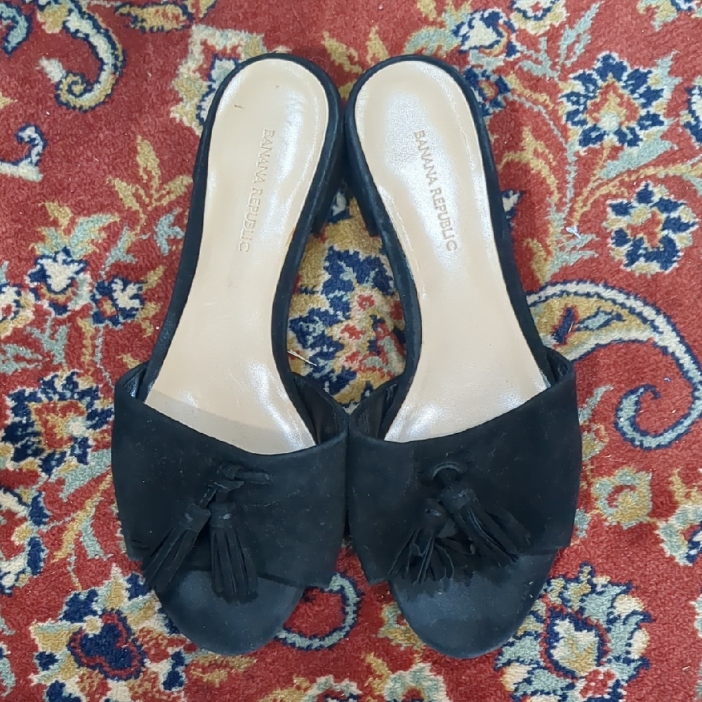 Banana Republic Black Tassel Slide Suede Mules Size 6